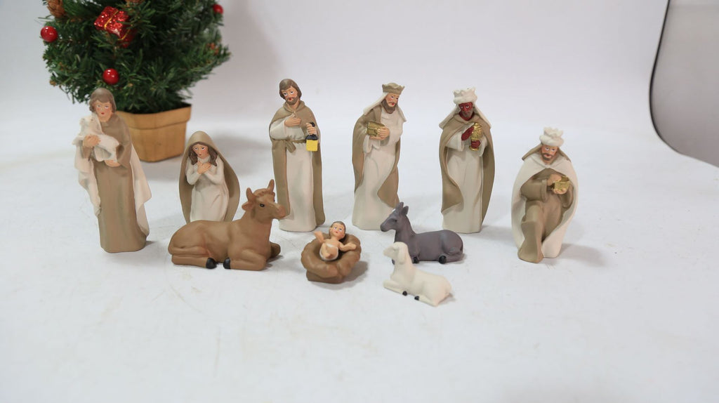 Catholic decoration set for home mantle display