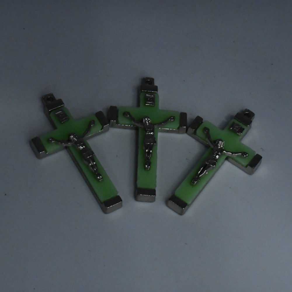 Faith jewelry pendant representing hope and Christian devotion