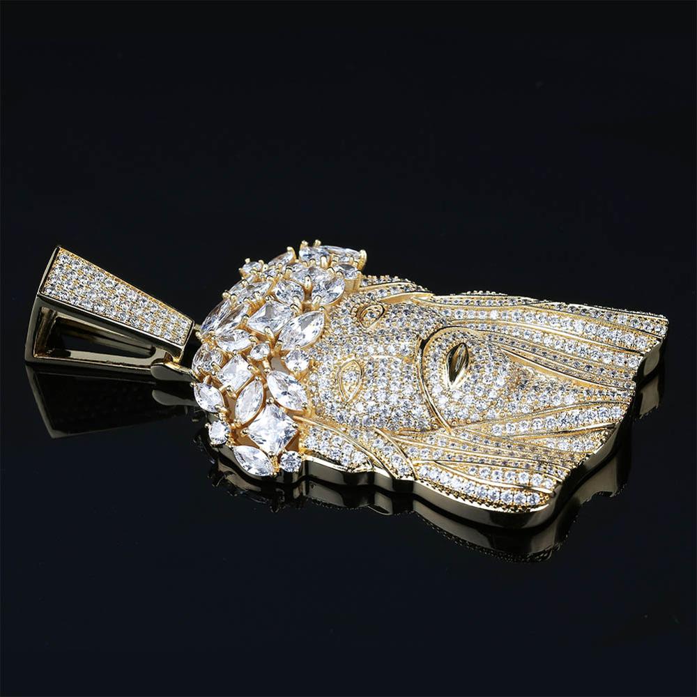 Jesus Christ zircon pendant with brilliant cut stones in gold setting