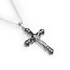 Detailed view of the round bead chain and pendant together