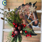 Horse Head Christmas Garland With Balls festive accent