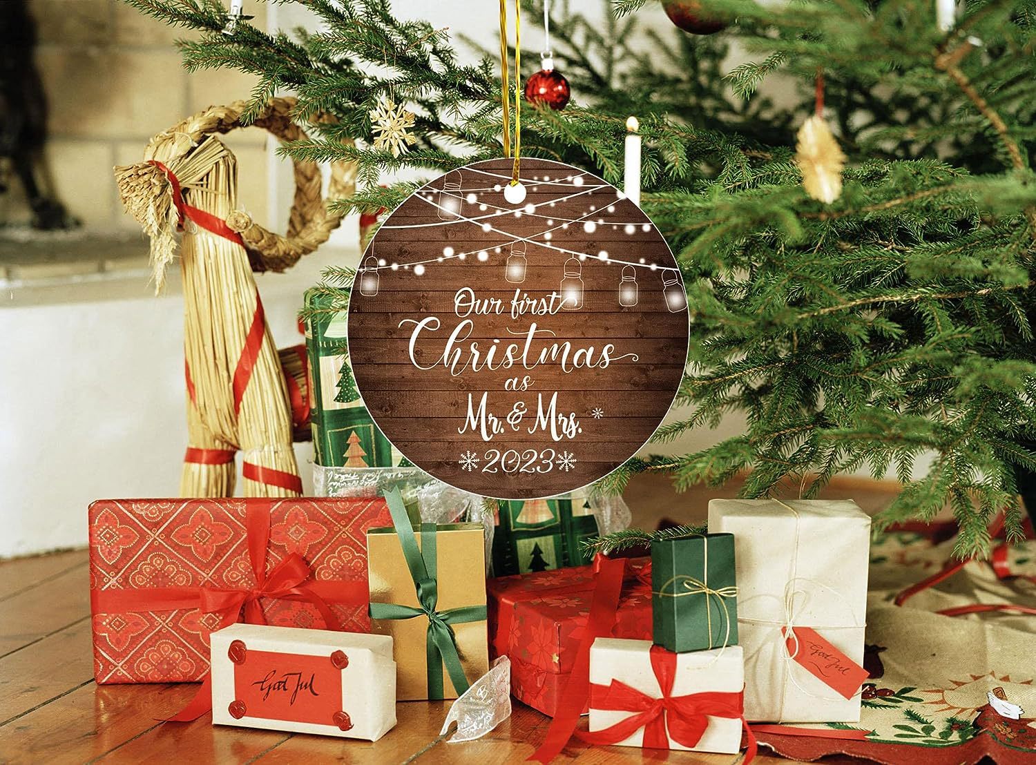Round Christmas Wooden Hanging Decoration - Christian Home Decor