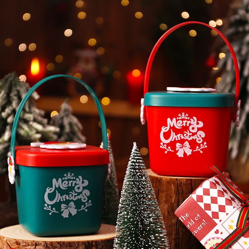 Festive Christmas fruit gift bag in barrel style with holiday warmth