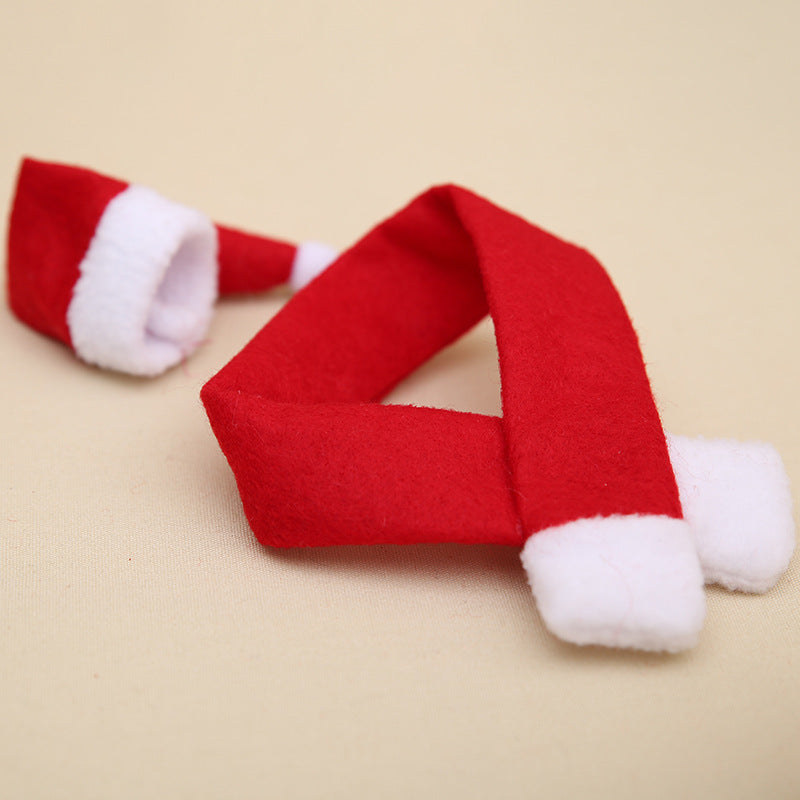 Non-woven fabric scarf and hat in red