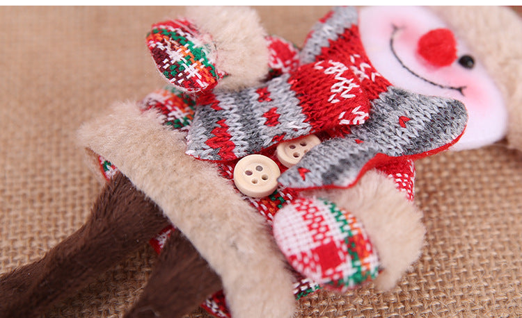 Cozy plaid Christmas pendants for holiday home decor