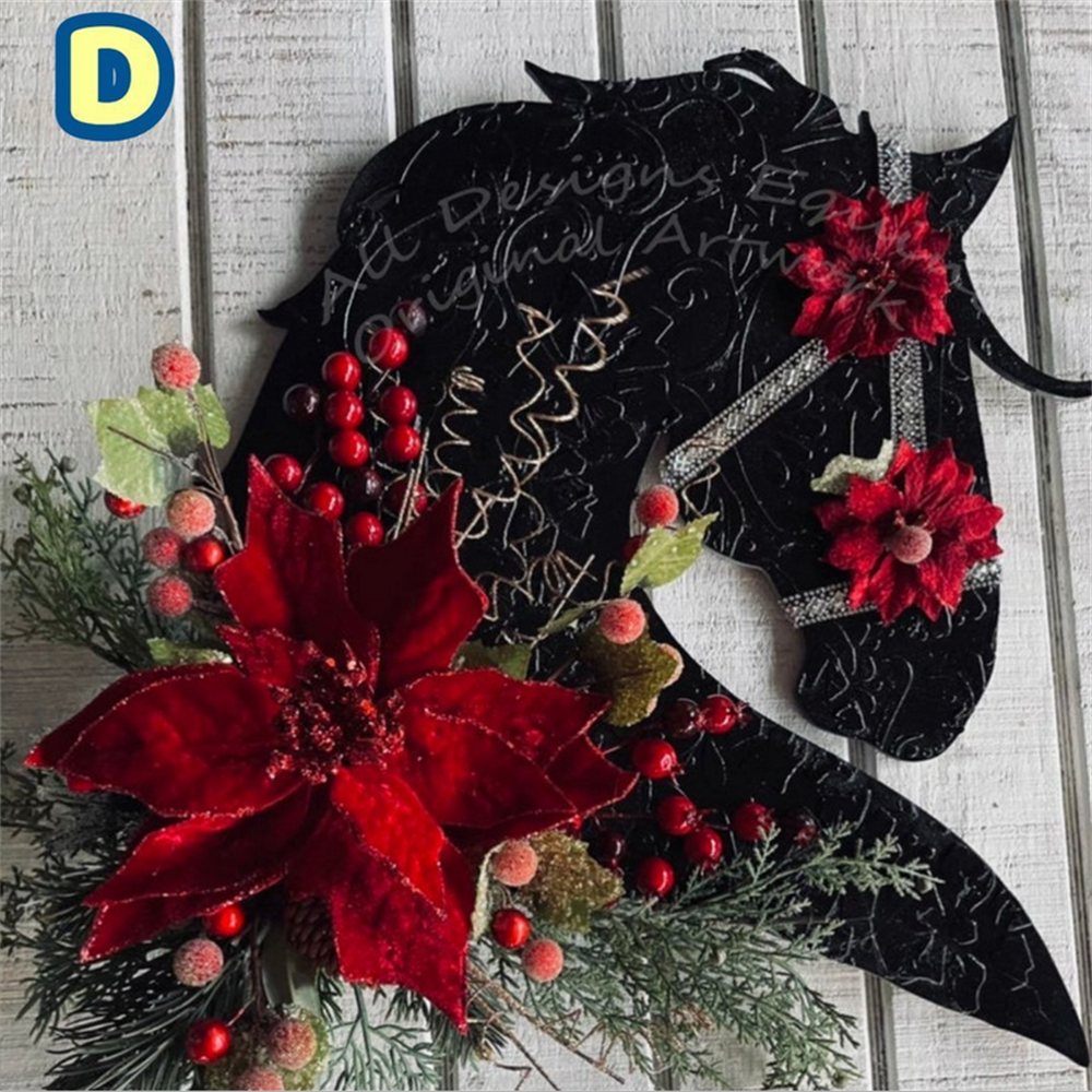 Horse Head Christmas Garland With Balls decoration showcase