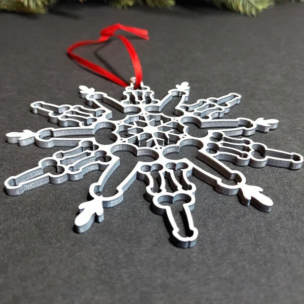 Christmas tree decorated with hanging snowflake pendant ornaments