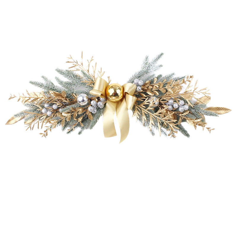 Modern golden wire garland with rattan-inspired style