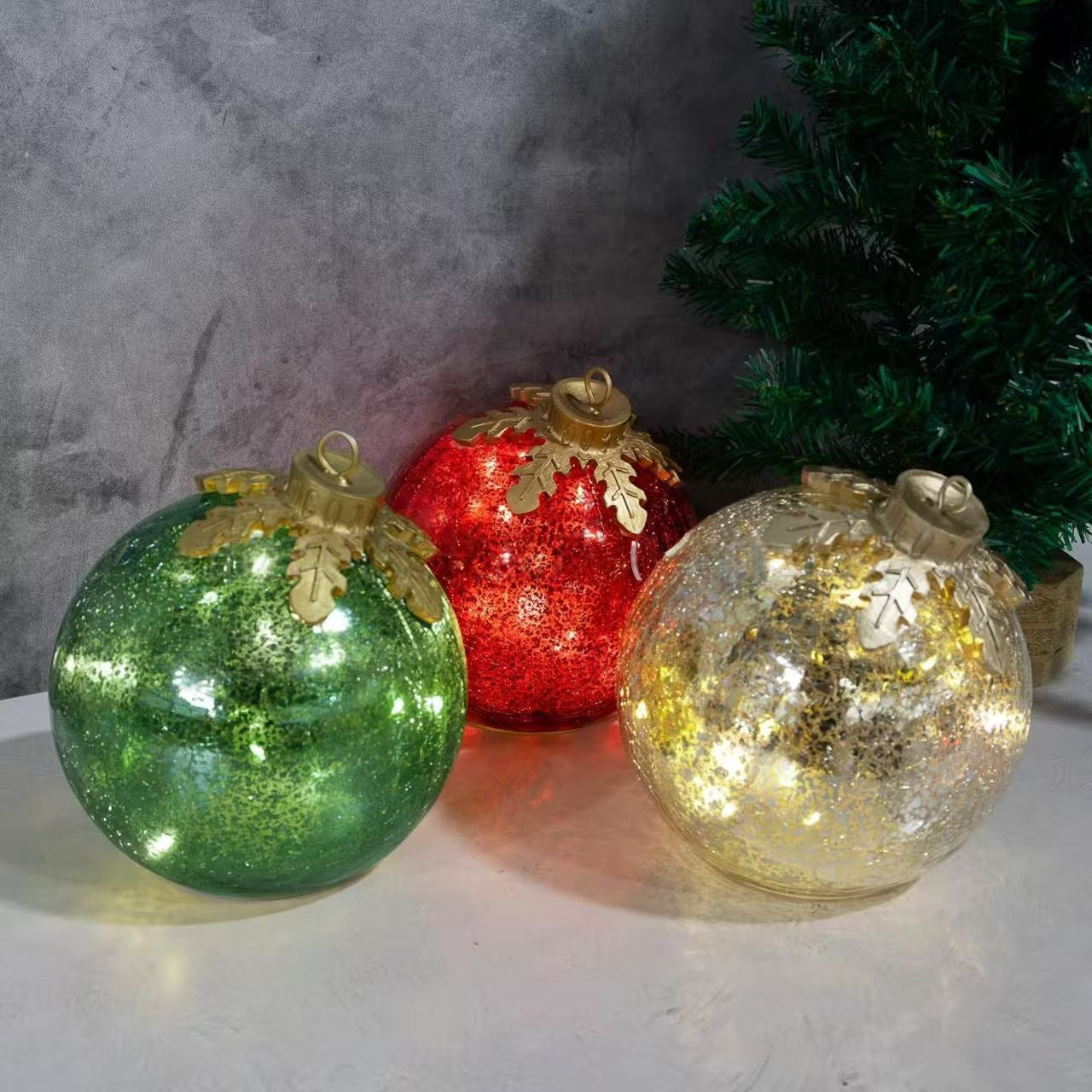 Set of 3 Glowing Christmas Decorations - Battery-Powered Home Decor Secondary image