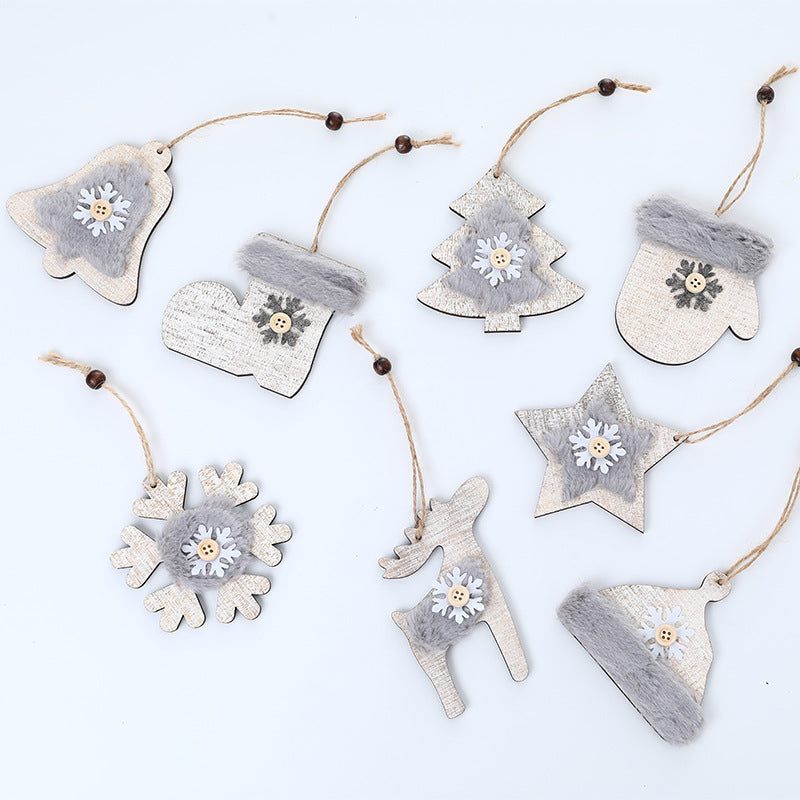 Wooden Christmas tree pendant variant brings festive cheer and seasonal wonder to your holiday decor