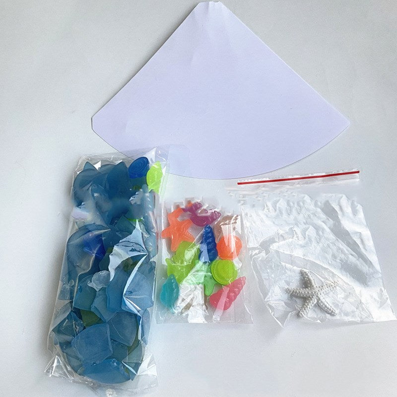 Christmas tree decoration featuring serene blue tones for festive celebrations