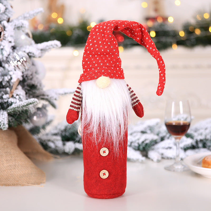 Christmas wine bottle cover set in festive colors for holiday table decoration Main image