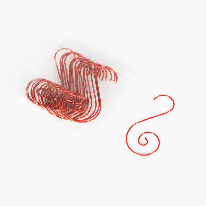 Close-up of PET coated steel wire ornament hooks