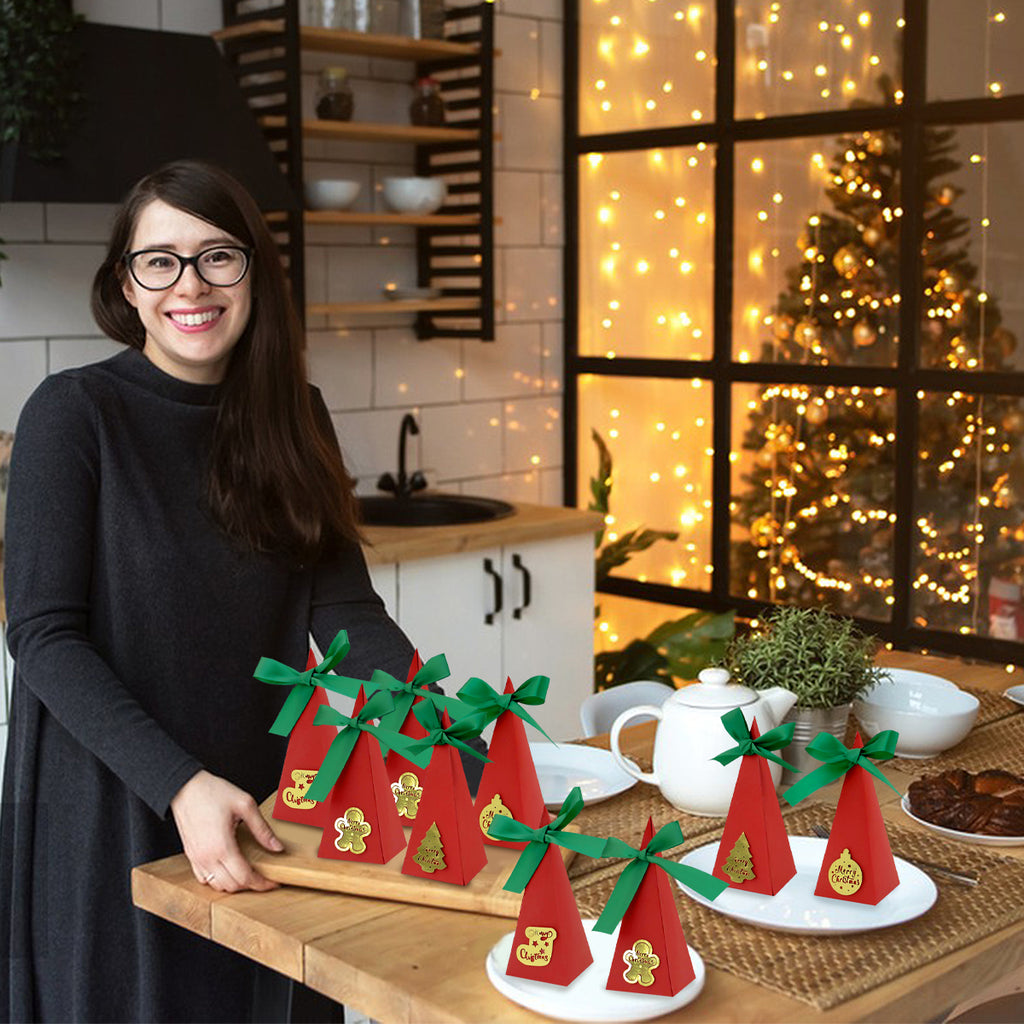 Christmas cookie boxes with stocking pattern