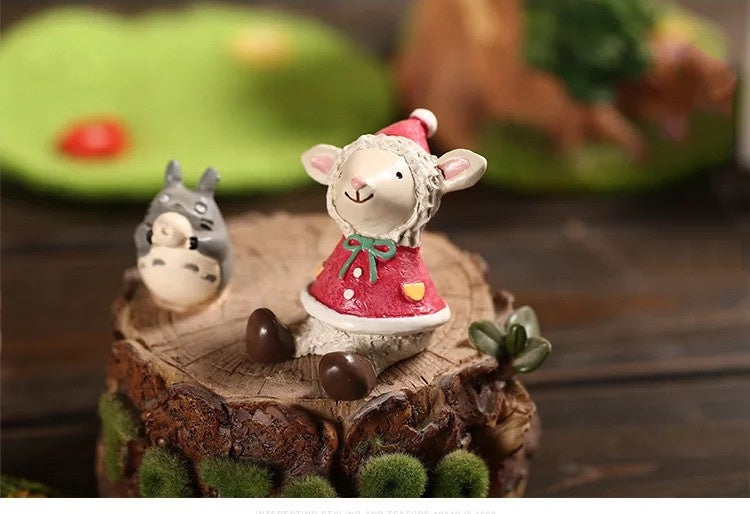 Holiday snowman desk figurine crafted from resin material