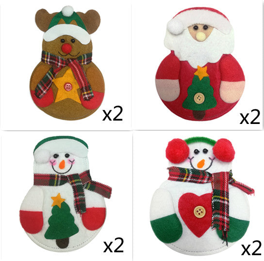 Festive cutlery covers adding warmth to Christmas dinner table