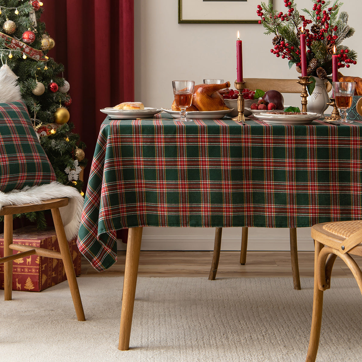 Winter wonderland Christmas table decor