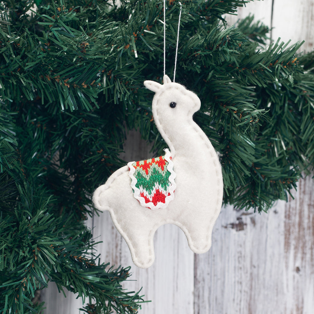 Christmas tree decoration pendant with alpaca crane design
