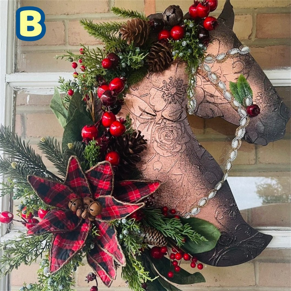 Horse Head Christmas Garland With Balls seasonal decor detail
