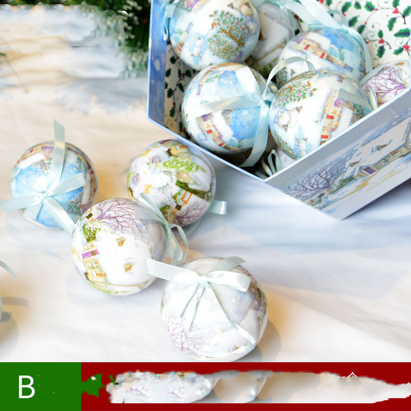 Holiday ornament with Christmas tree pendant motif