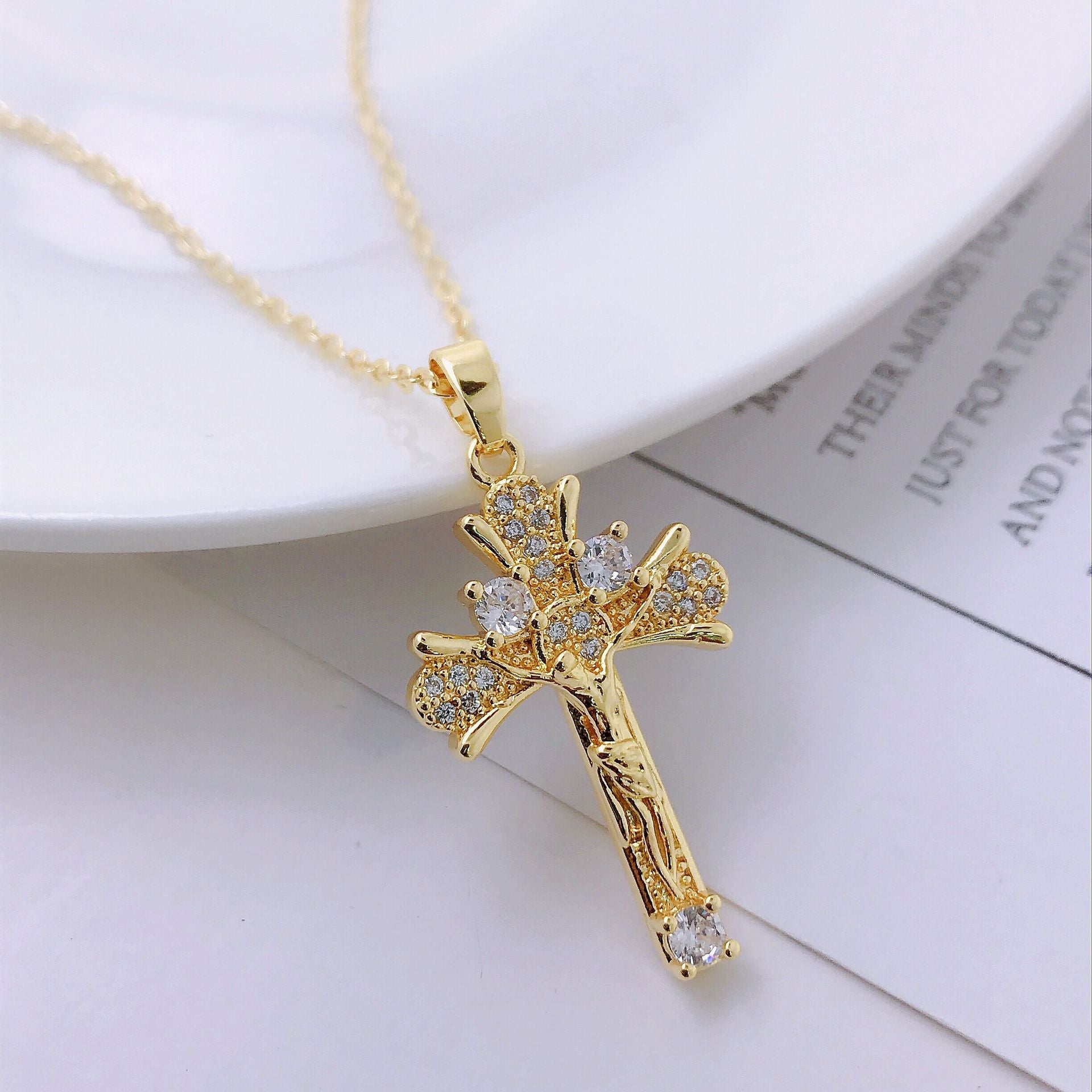 Classic women faith necklace featuring copper cross pendant design