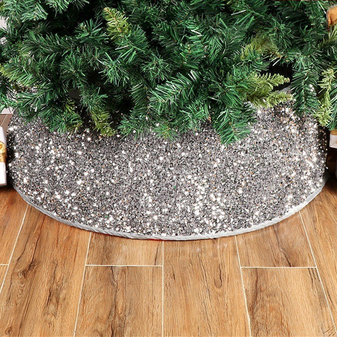 Festive Christmas tree skirt in silver gray sequins with non-woven fabric texture
