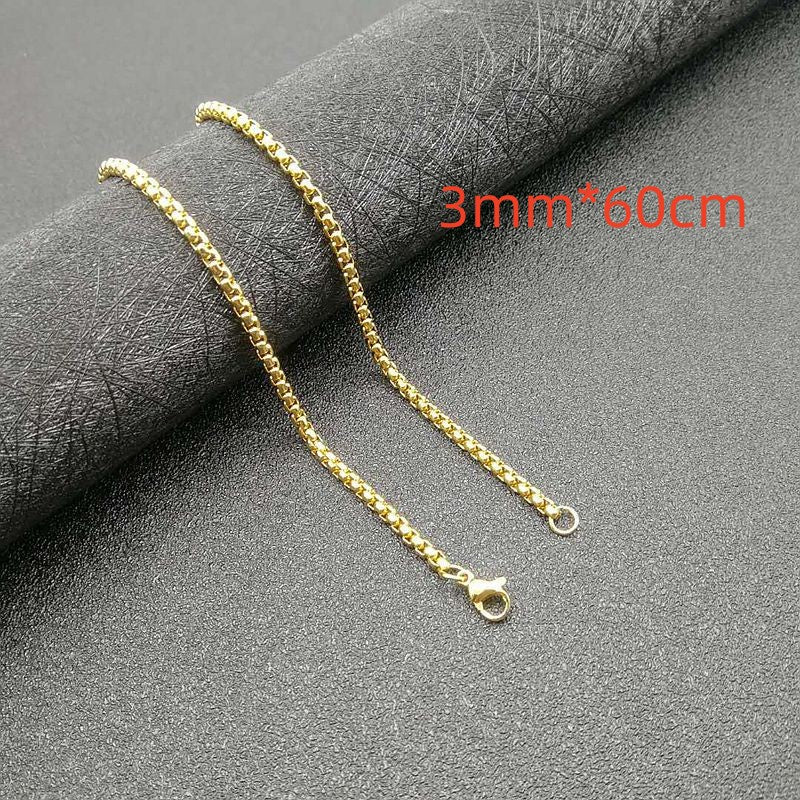 Gilded Jesus cross necklace suitable for men and women