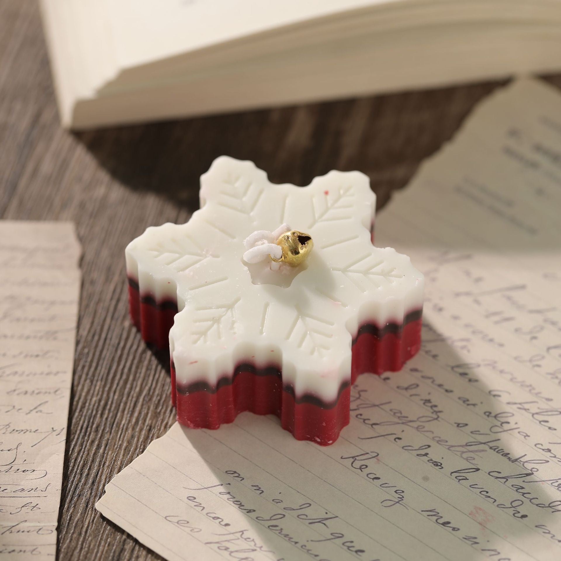 Wine Red Christmas Aromatherapy Candle - Christian Home Decor